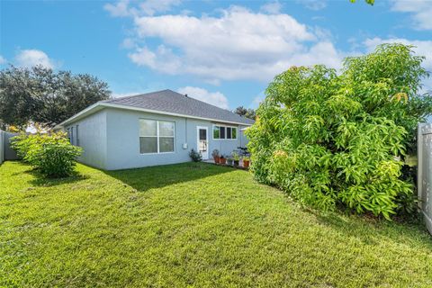 A home in VALRICO