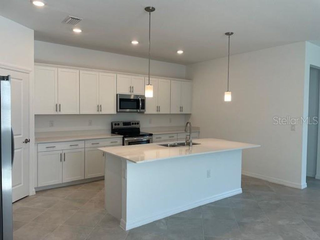 Photo of 17384 Luminous Avenue, Venice, FL 34293 (MLS # A4677106)