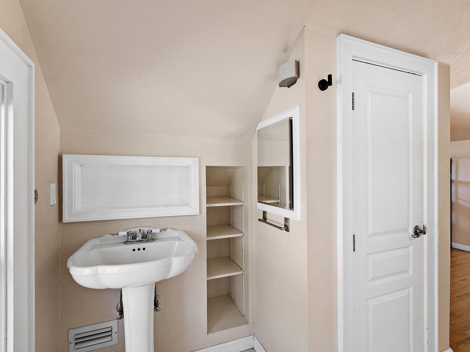 CLIFFORDS SUB - Residential