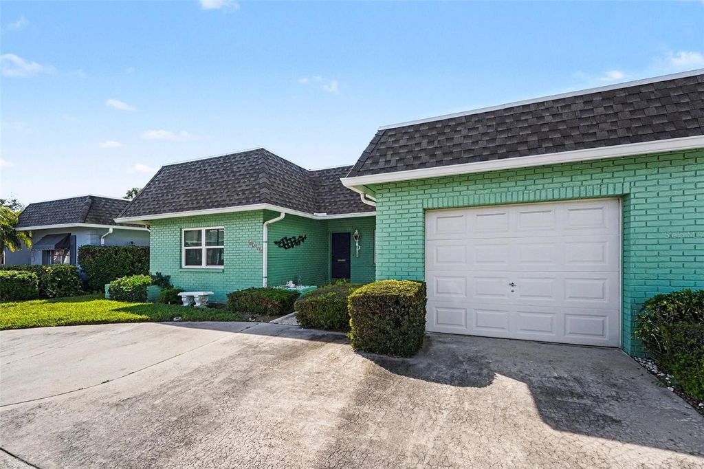 Photo of 6580 Golden Horseshoe Drive, Seminole, FL 33777 (MLS # TB8476792)