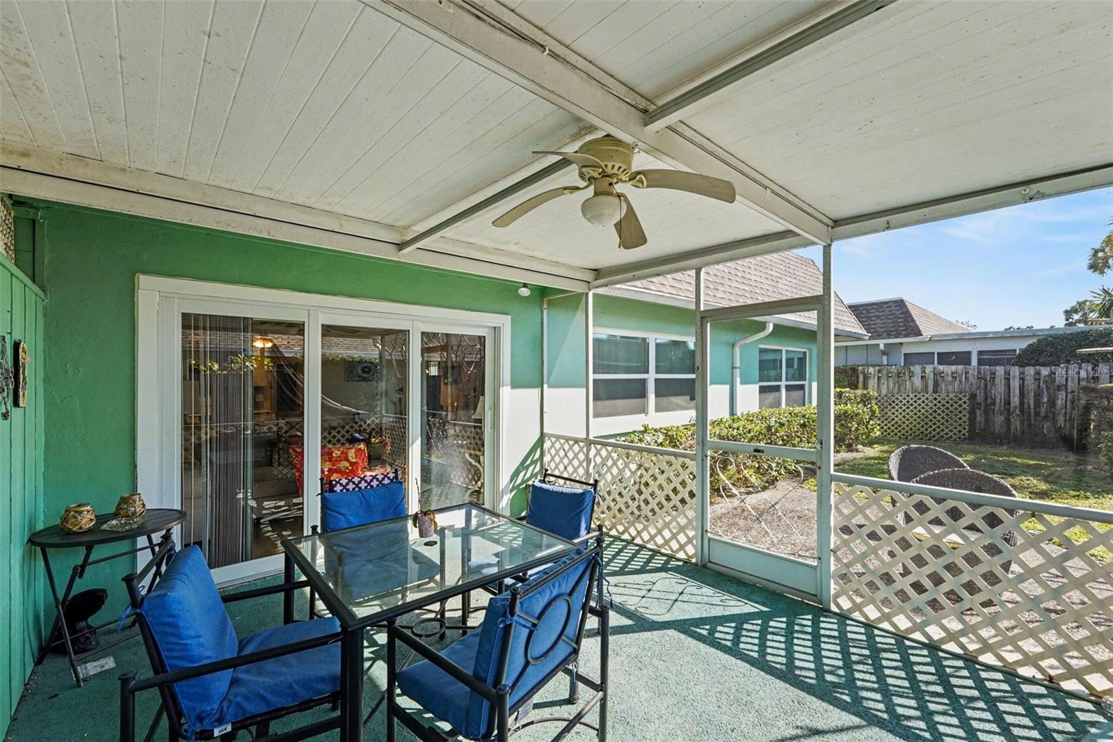 SEMINOLE-ON-THE-GREEN VILLAS - Residential