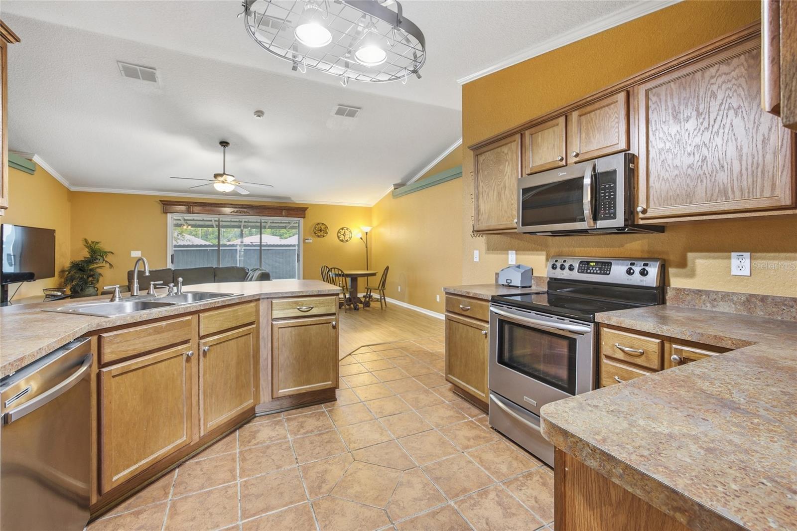 BELLEVIEW HEIGHTS ESTATE - Residential