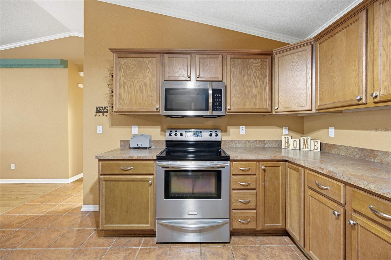 BELLEVIEW HEIGHTS ESTATE - Residential