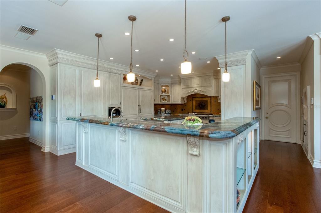 BAYOU CLUB ESTATES TR 4 - Residential