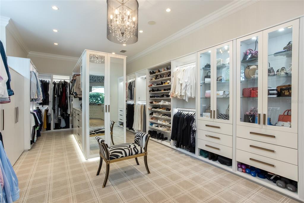 BAYOU CLUB ESTATES TR 4 - Residential