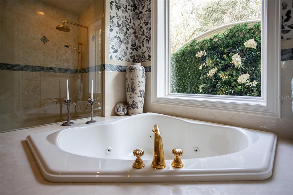 BAYOU CLUB ESTATES TR 4 - Residential