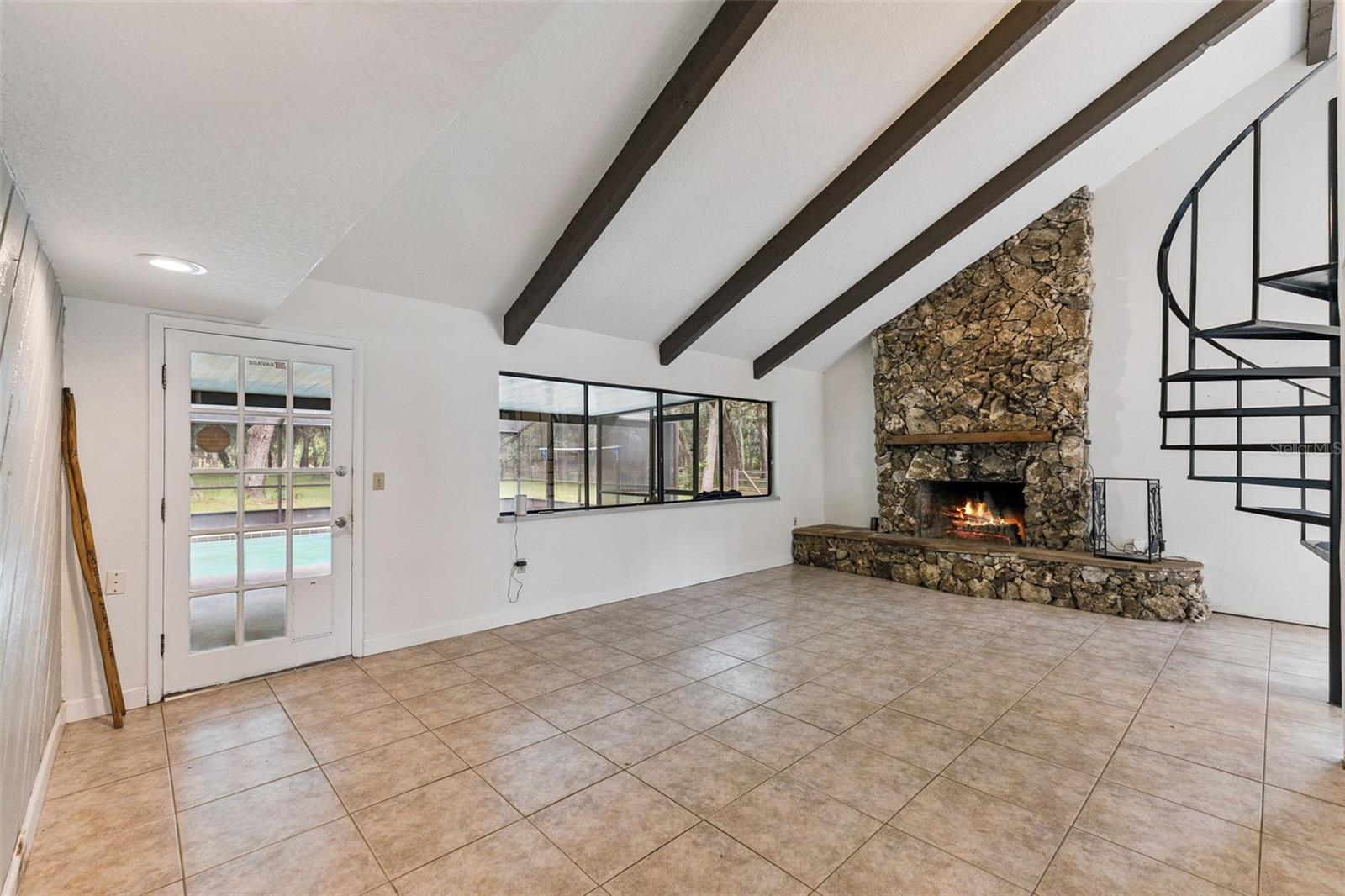 1142 BUCKLES ROAD