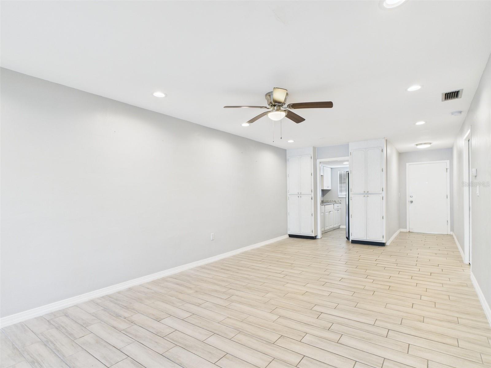 1433 S BELCHER ROAD G13