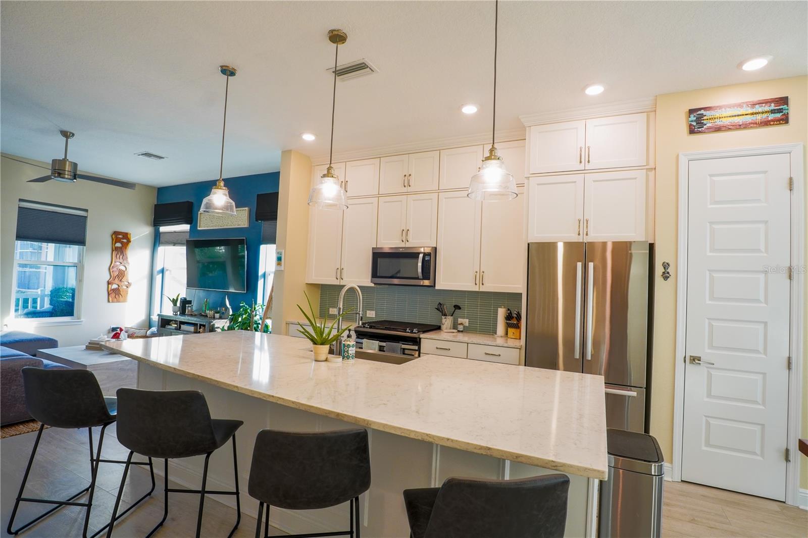 BURLINGTON TWNHMS REP - Residential