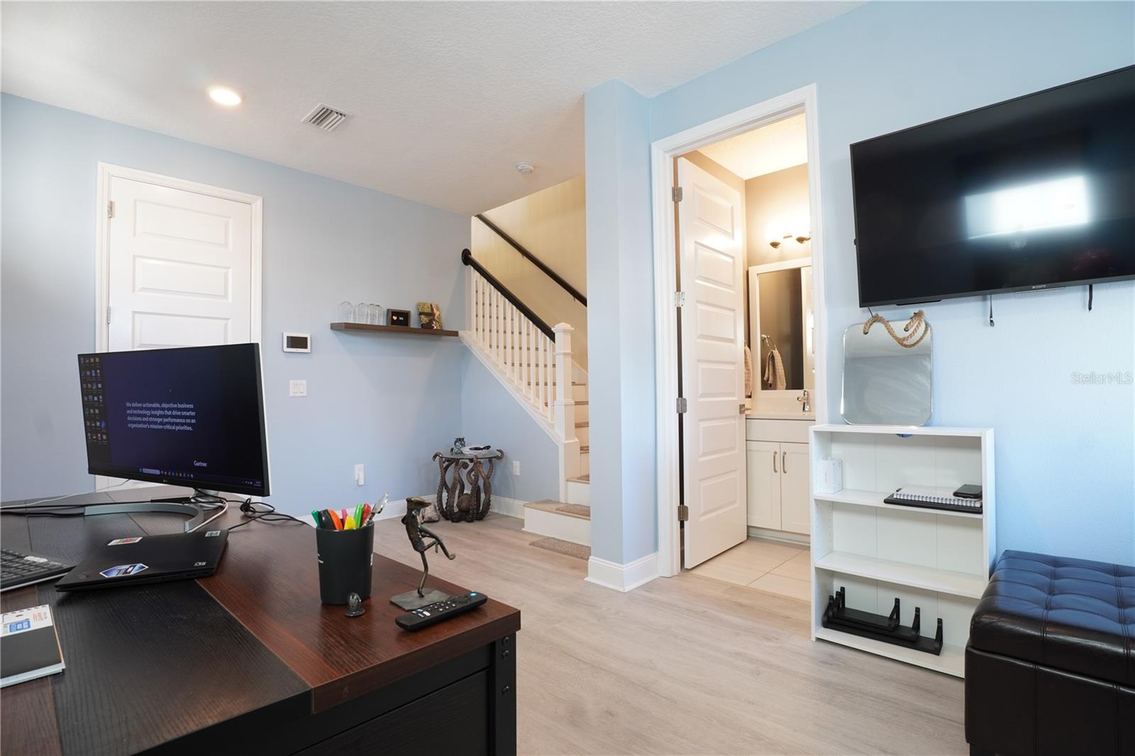 BURLINGTON TWNHMS REP - Residential