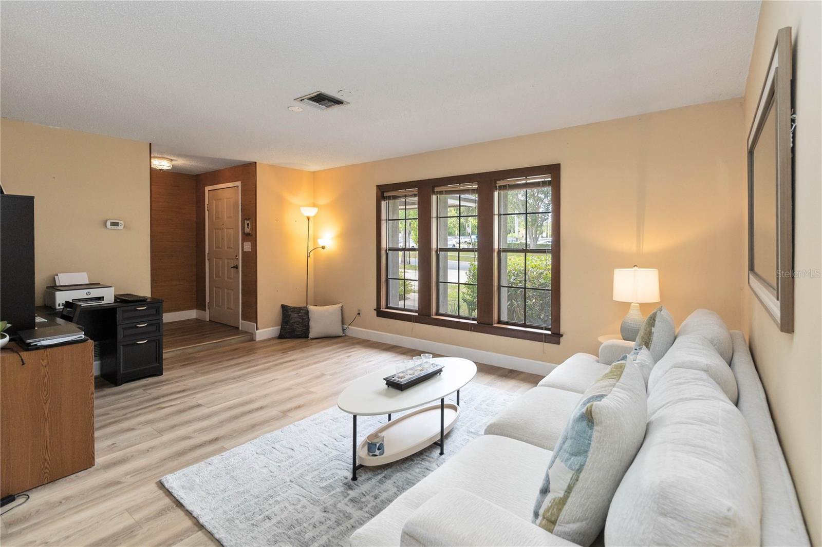 BARCLAY WOODS - Residential