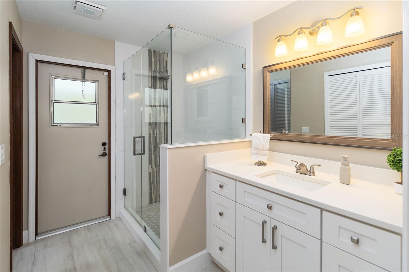 BARCLAY WOODS - Residential