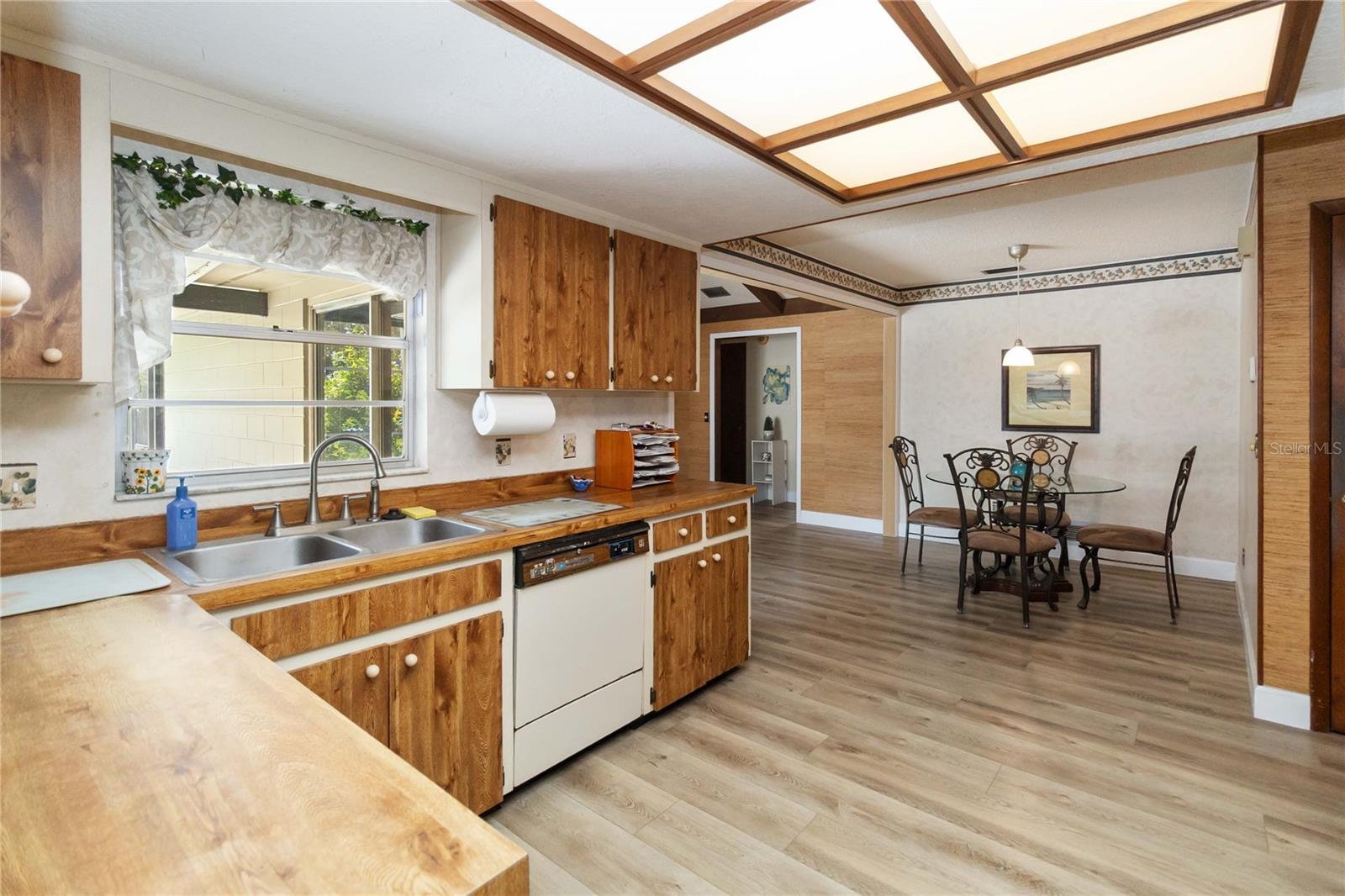 BARCLAY WOODS - Residential