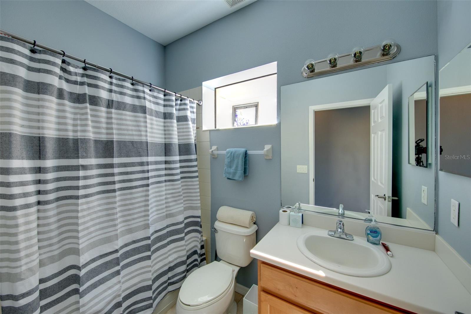 PALMA SOLA TRACE - Residential Lease