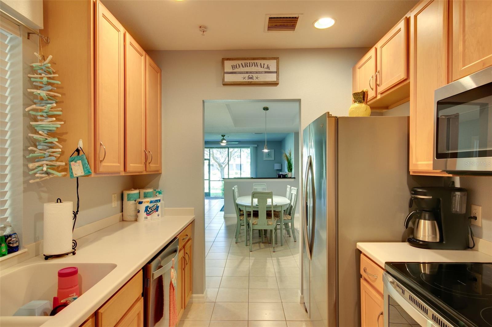 PALMA SOLA TRACE - Residential Lease