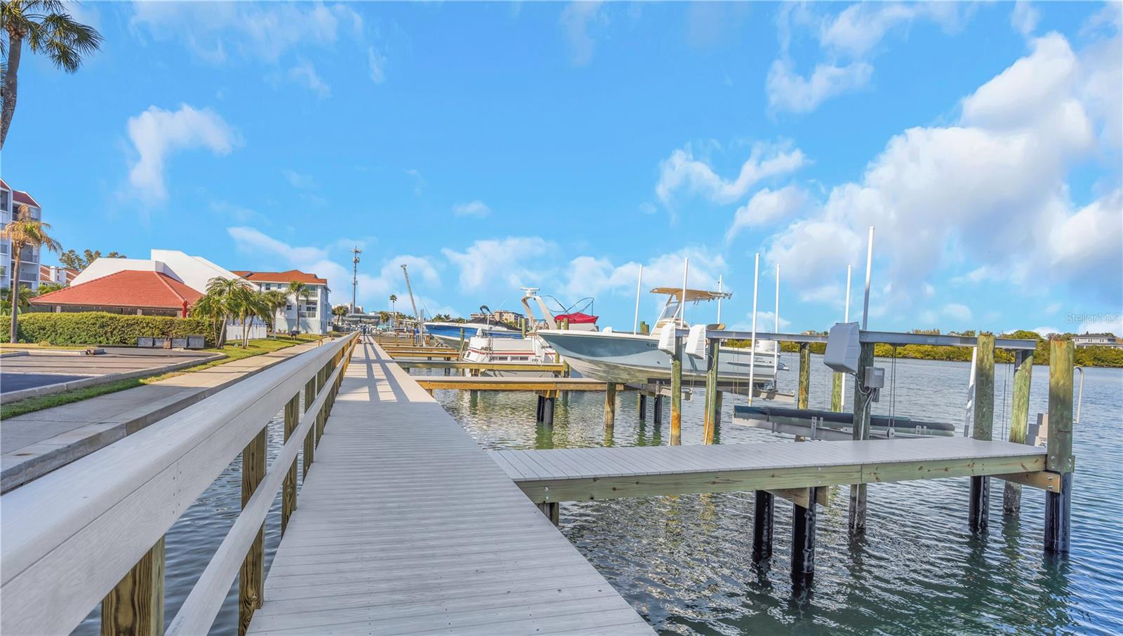 VISTA BAY CONDO I PH I - Residential