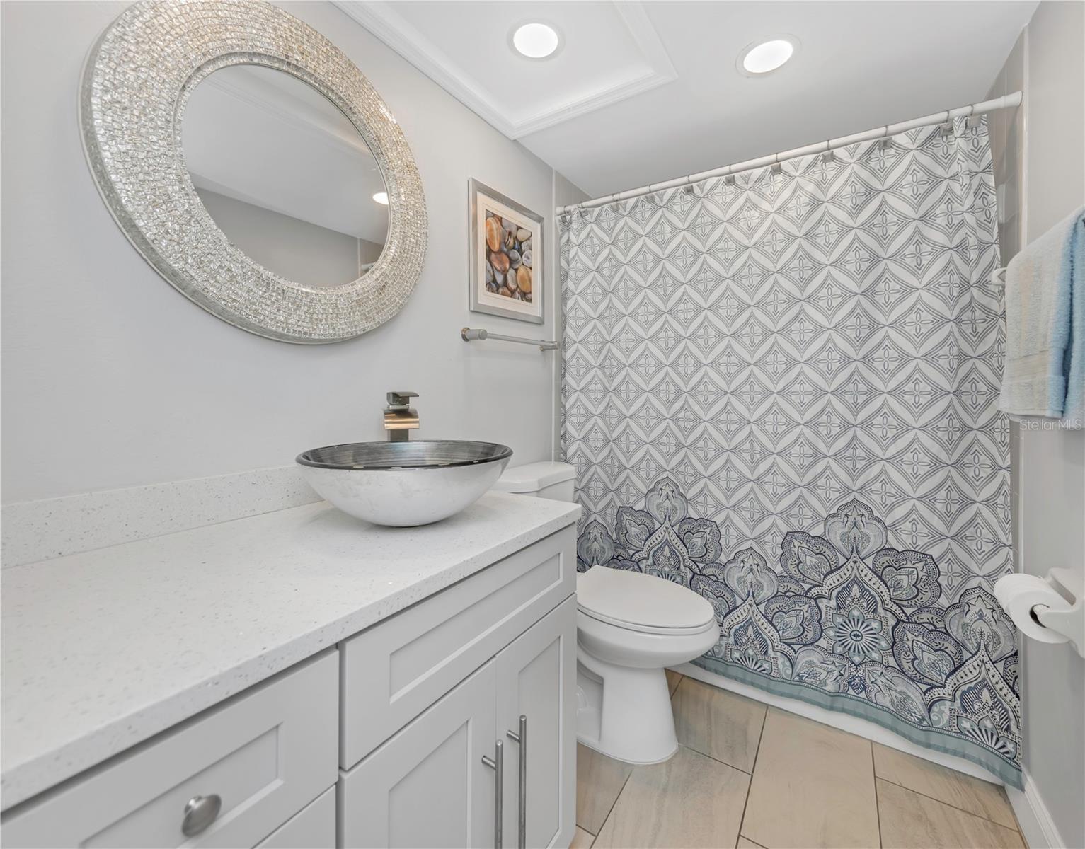 VISTA BAY CONDO I PH I - Residential