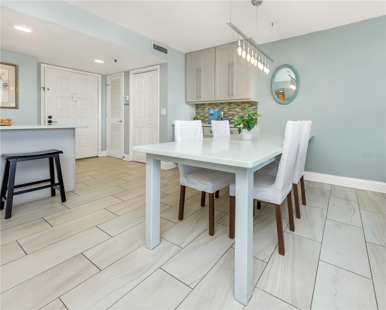 VISTA BAY CONDO I PH I - Residential