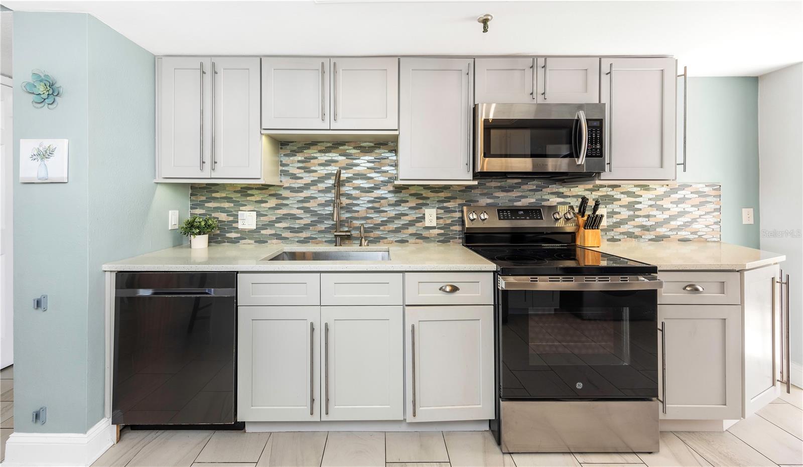 VISTA BAY CONDO I PH I - Residential