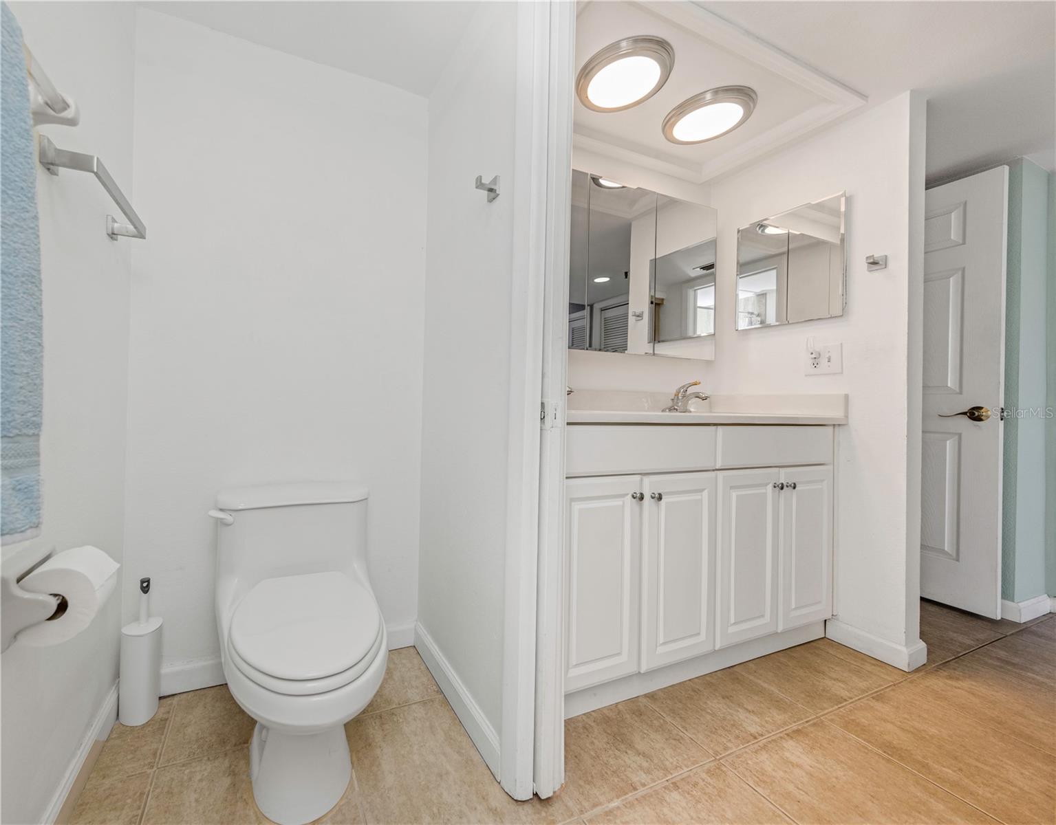 VISTA BAY CONDO I PH I - Residential