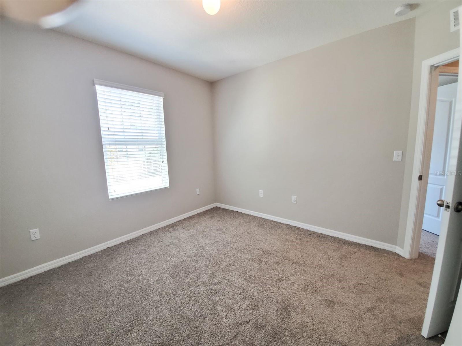 HIDDEN RIVER TWNHMS PH 1 - Residential Lease