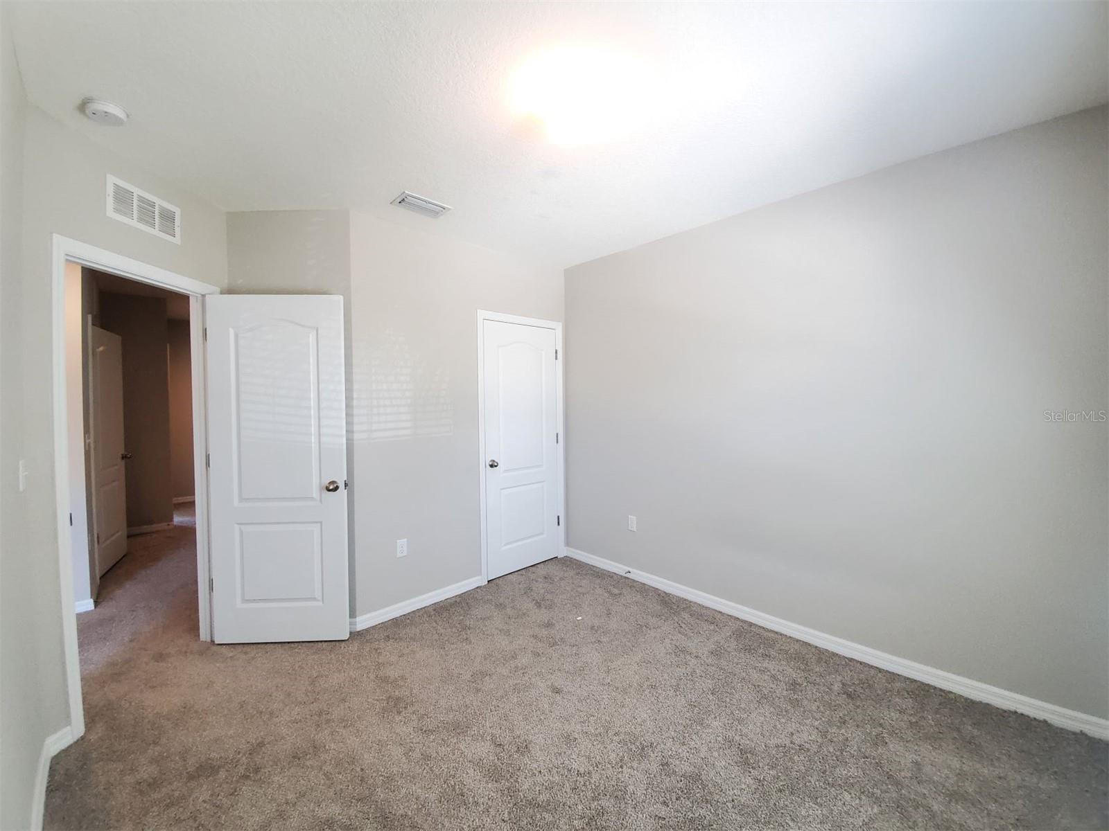 HIDDEN RIVER TWNHMS PH 1 - Residential Lease