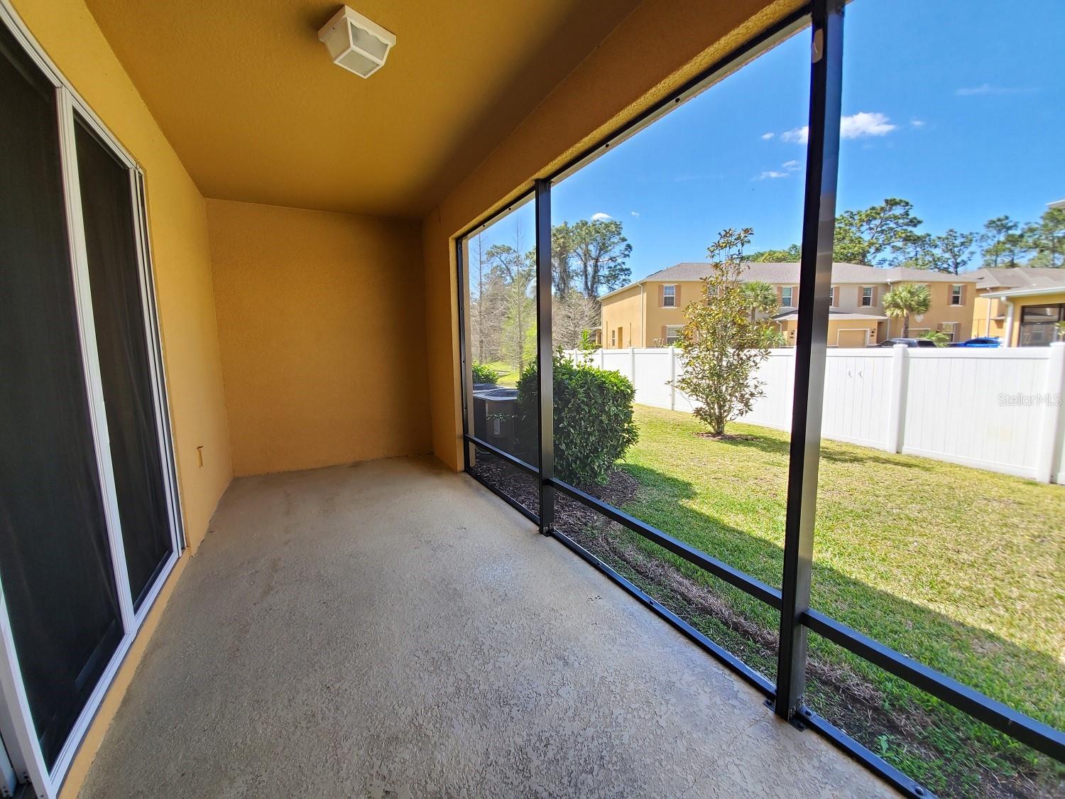 HIDDEN RIVER TWNHMS PH 1 - Residential Lease