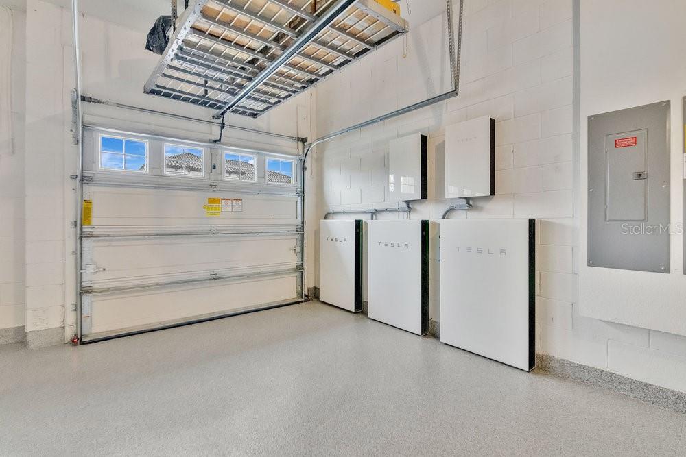 ESTATES AT PARKSIDE - Residential