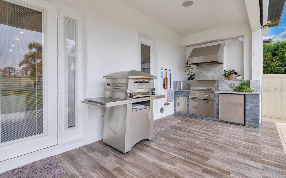 ESTATES AT PARKSIDE - Residential