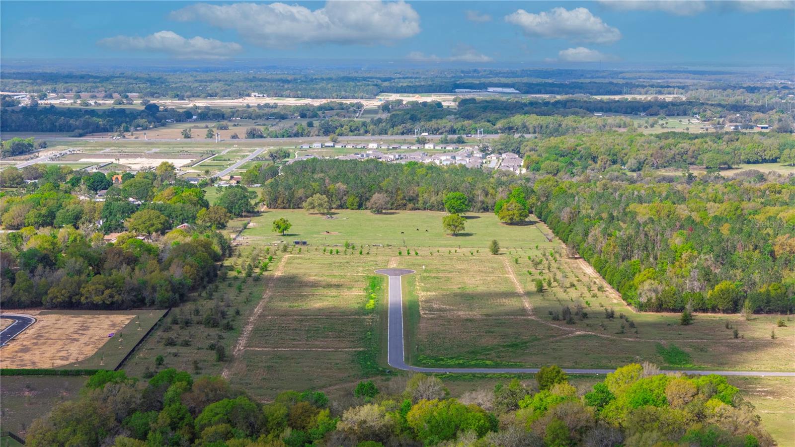 HILLTOP ESTATES - Land
