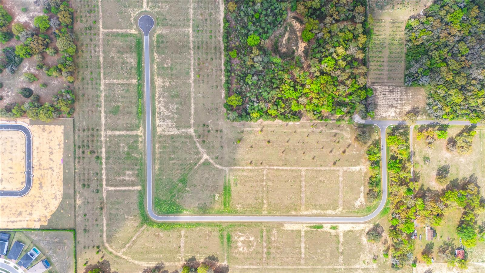 HILLTOP ESTATES - Land