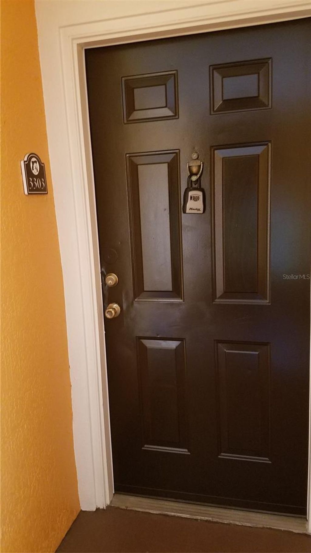 Photo of 5455 Vineland Road #3303, Orlando, FL 32811 (MLS # O6372975)