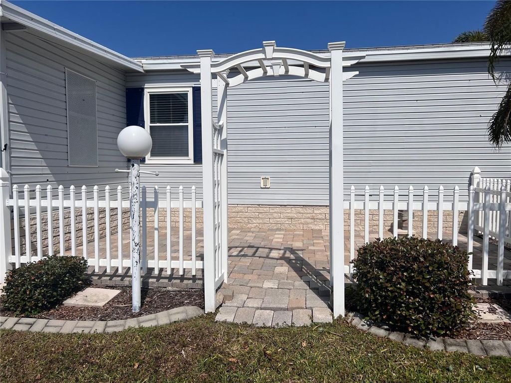 Photo of 4900 4th C Street E, Bradenton, FL 34203 (MLS # A4683331)