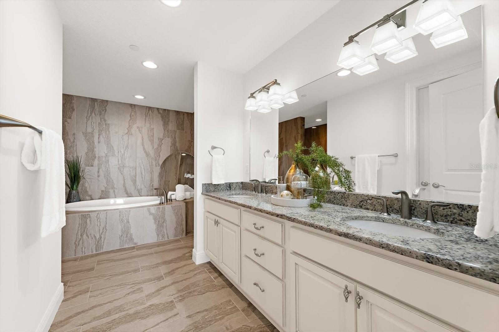 AQUALEA RESIDENCES CONDO - Residential