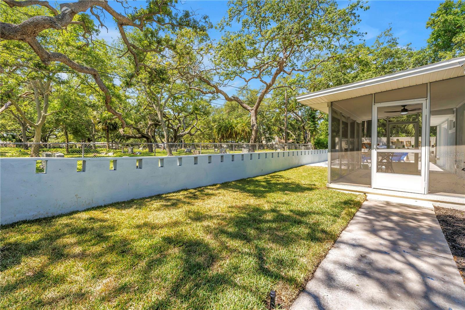 ACREAGE - Residential