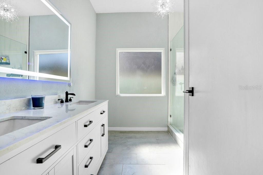 KINGSWAY OAKS PH 1 - Residential