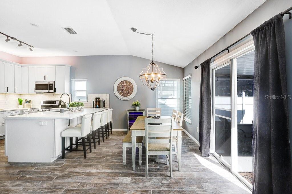 KINGSWAY OAKS PH 1 - Residential