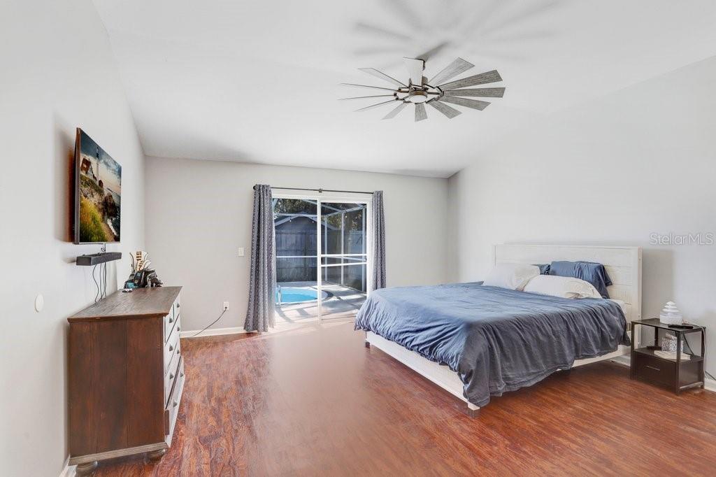 KINGSWAY OAKS PH 1 - Residential