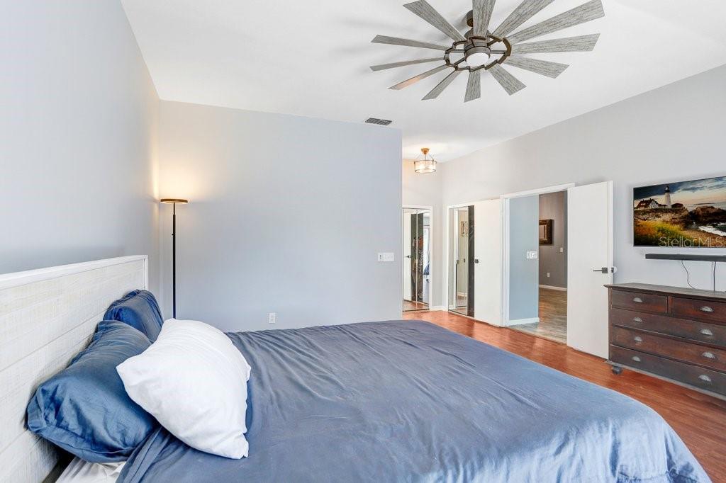 KINGSWAY OAKS PH 1 - Residential