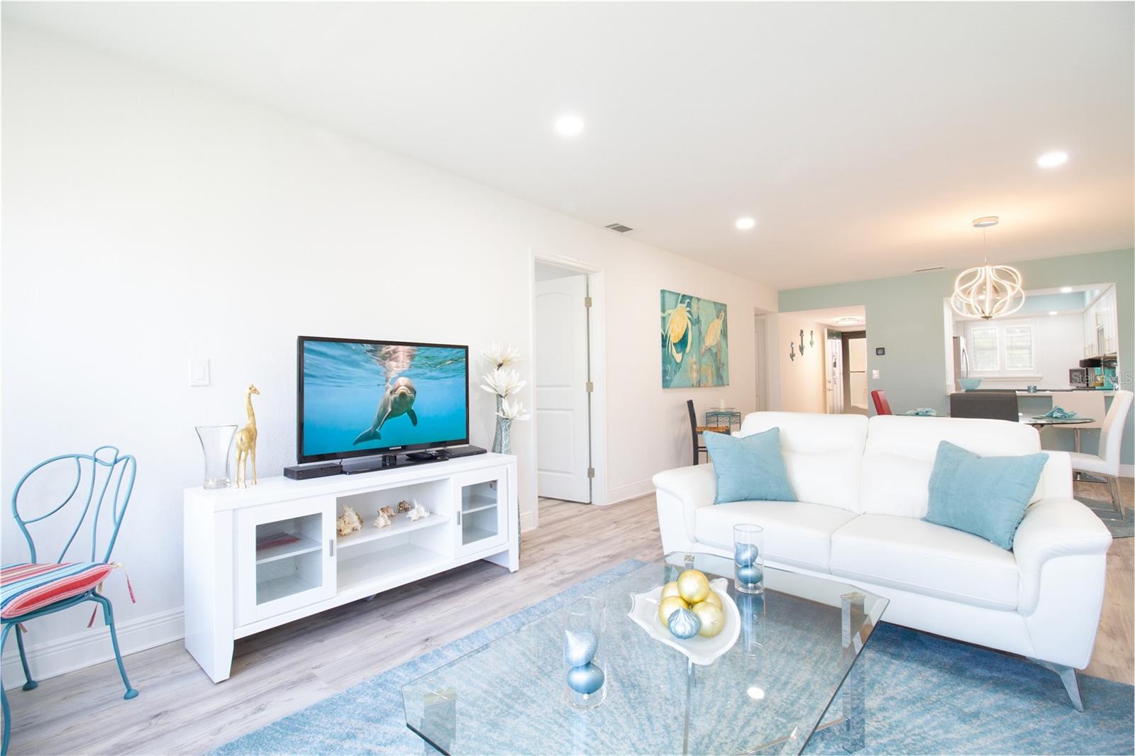 1750 BELLEAIR FOREST DRIVE C17