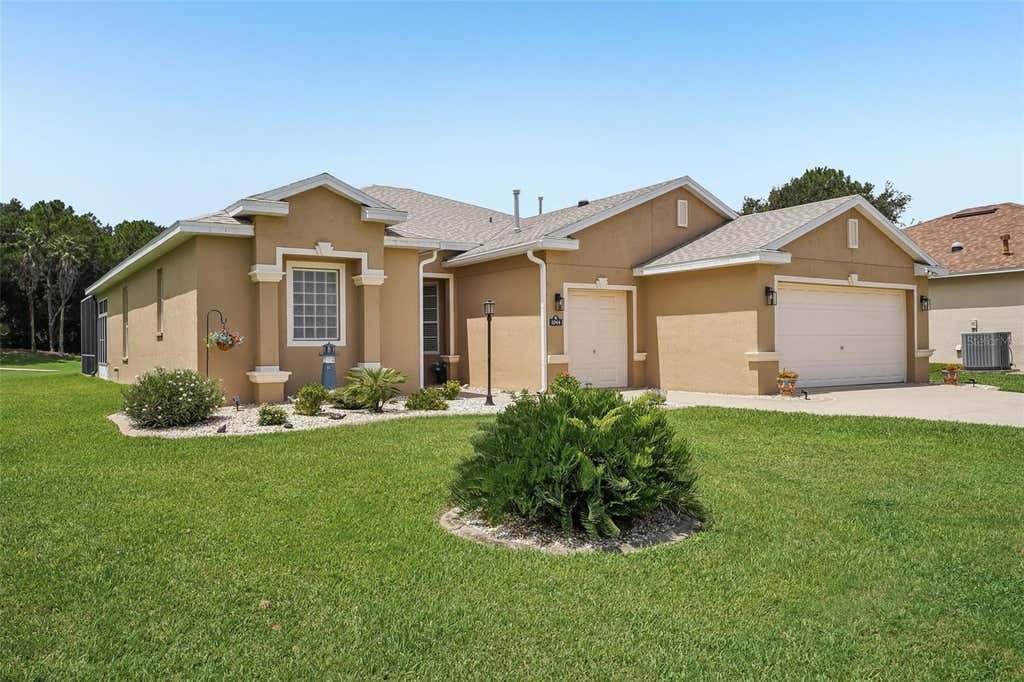 Photo of 1044 SW 159th Street, Ocala, FL 34473 (MLS # O6431084)