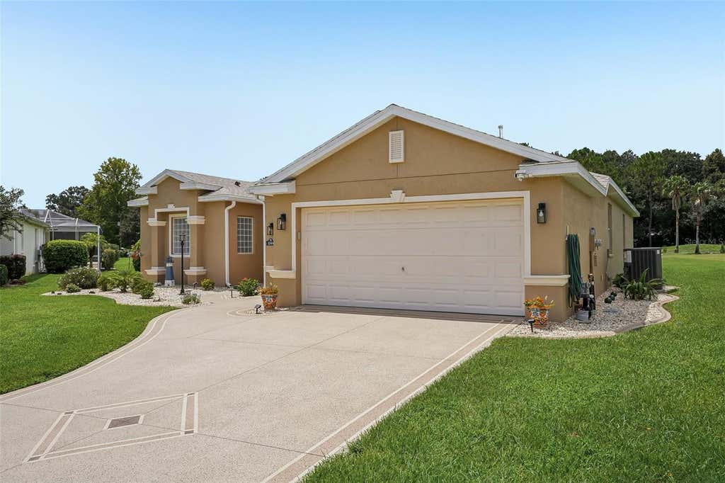 Photo of 1044 SW 159th Street, Ocala, FL 34473 (MLS # O6431084)