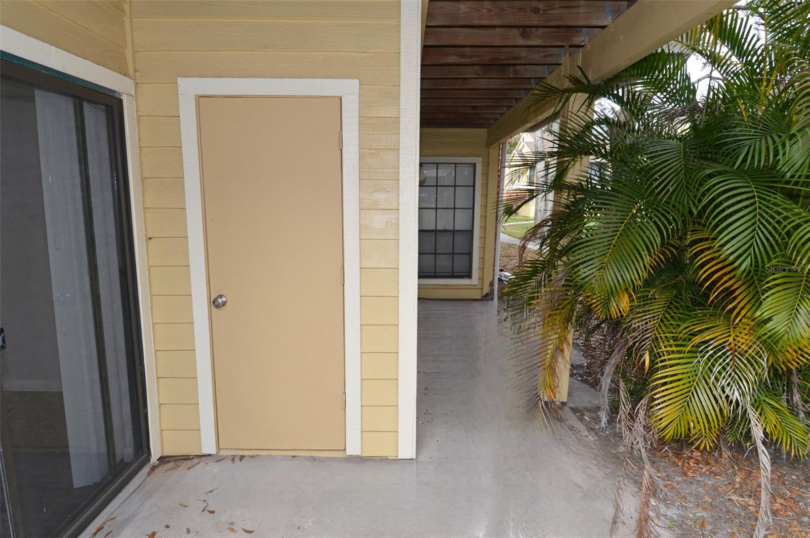 THE GRAND RESERVE CONDO - Residential Lease