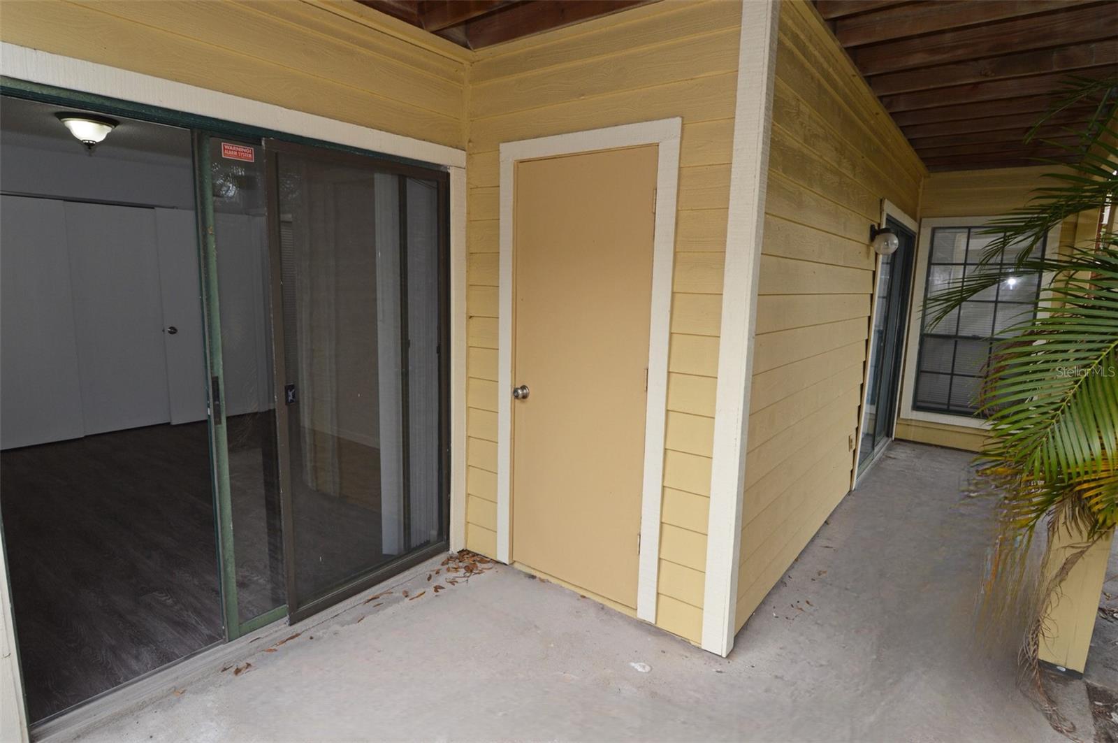 THE GRAND RESERVE CONDO - Residential Lease