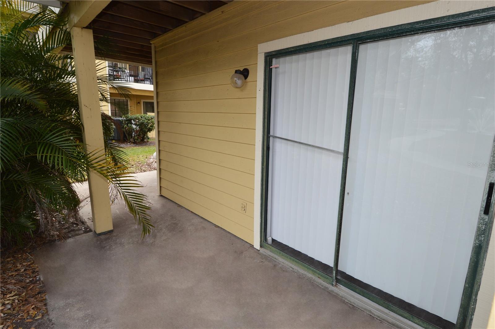 THE GRAND RESERVE CONDO - Residential Lease