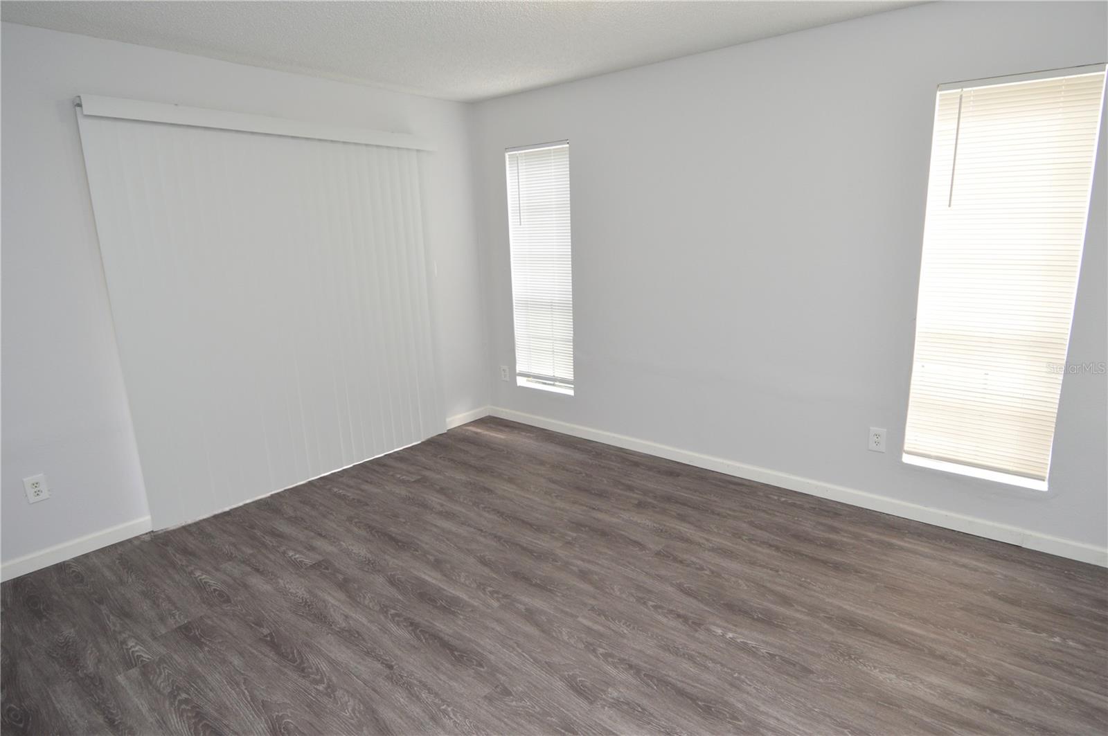 THE GRAND RESERVE CONDO - Residential Lease