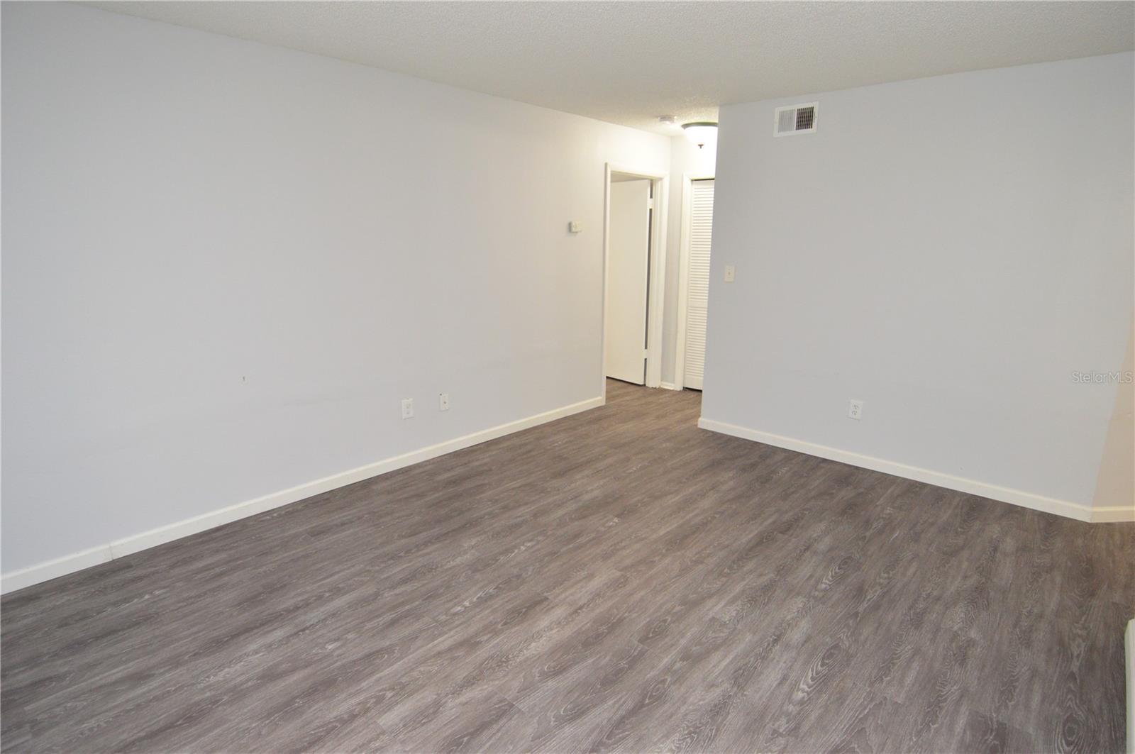 THE GRAND RESERVE CONDO - Residential Lease