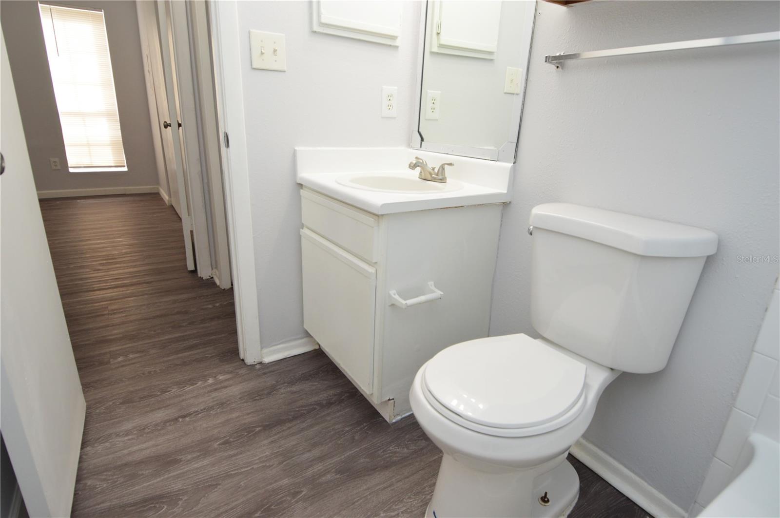 THE GRAND RESERVE CONDO - Residential Lease