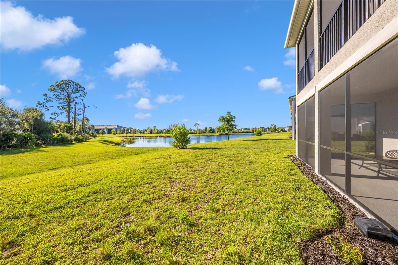 WELLEN PARK GOLF & COUNTRY CLUB - Residential Lease