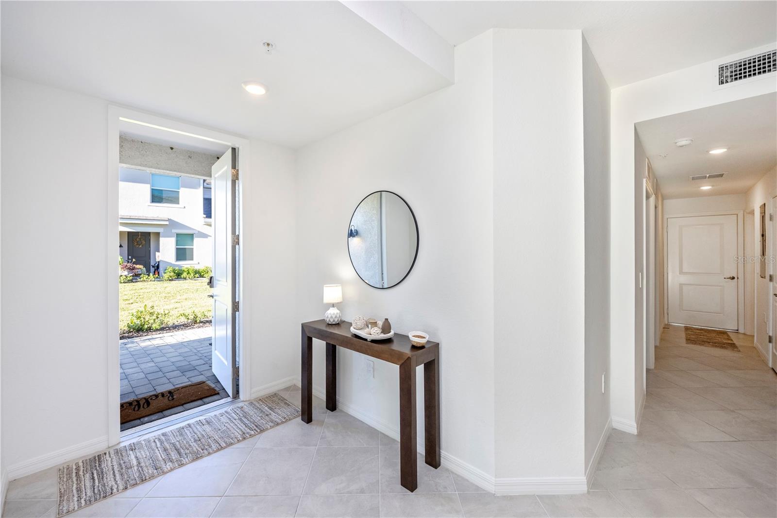WELLEN PARK GOLF & COUNTRY CLUB - Residential Lease